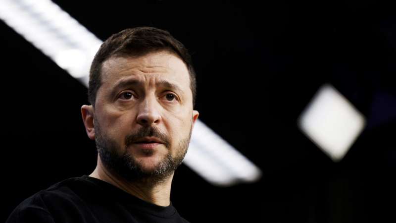 "Очень символично". В Раде Зеленского сравнили с персонажем из комикса